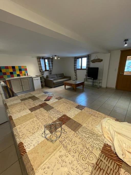 Appartement Paisible Pres Des Pistes De Ski 4 Pers Fontrabiouse Eksteriør bilde