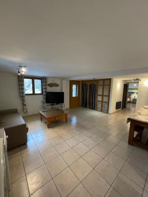 Appartement Paisible Pres Des Pistes De Ski 4 Pers Fontrabiouse Eksteriør bilde