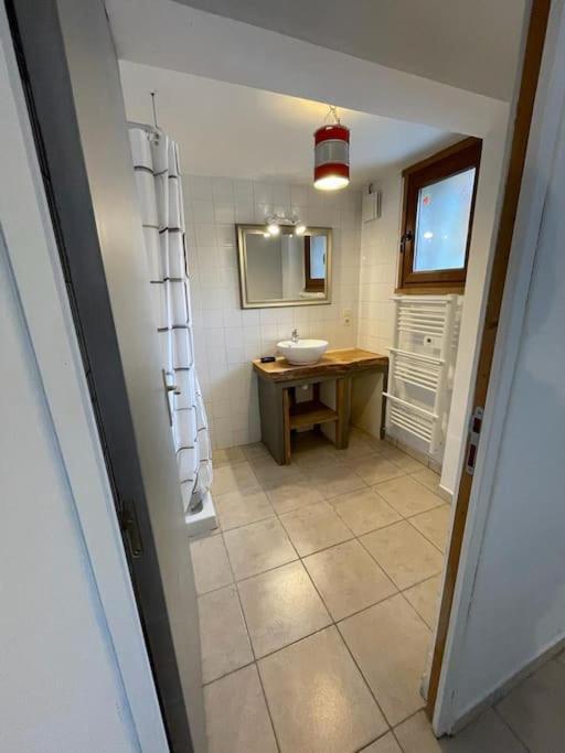 Appartement Paisible Pres Des Pistes De Ski 4 Pers Fontrabiouse Eksteriør bilde